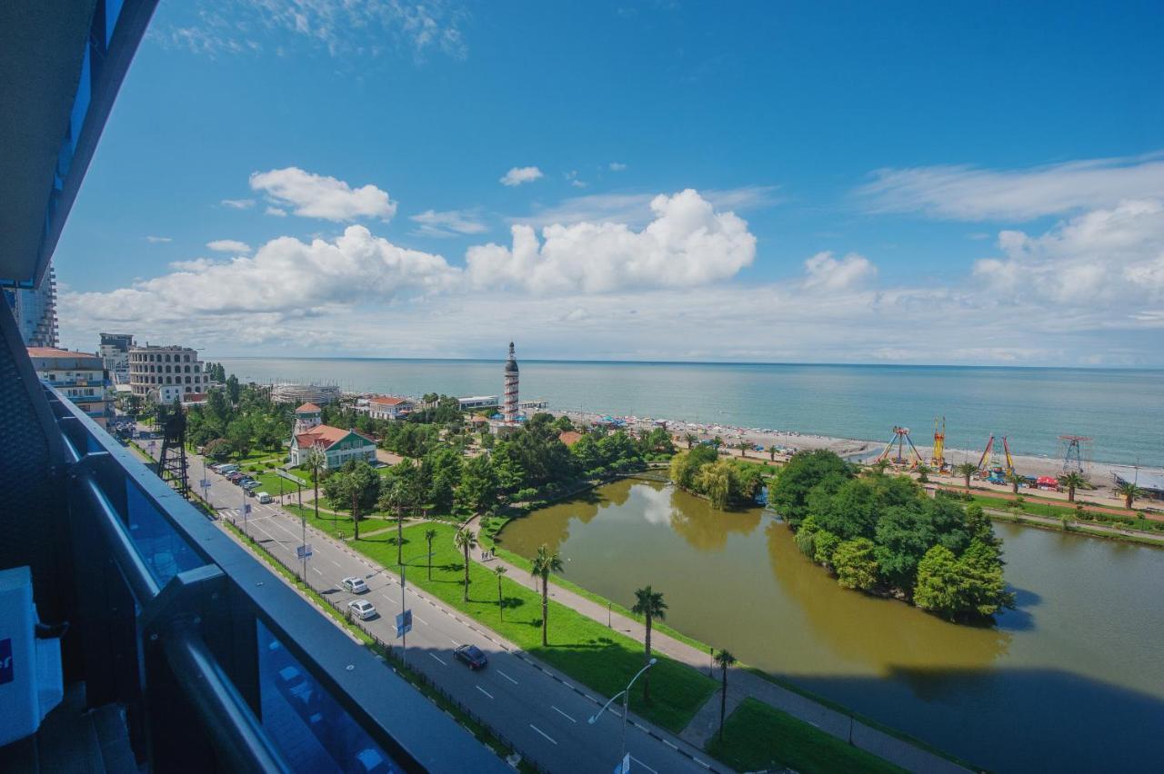 Orbi City Towers Batumi Esterno foto