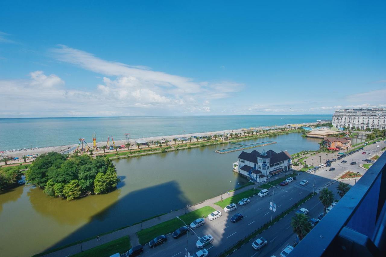 Orbi City Towers Batumi Esterno foto