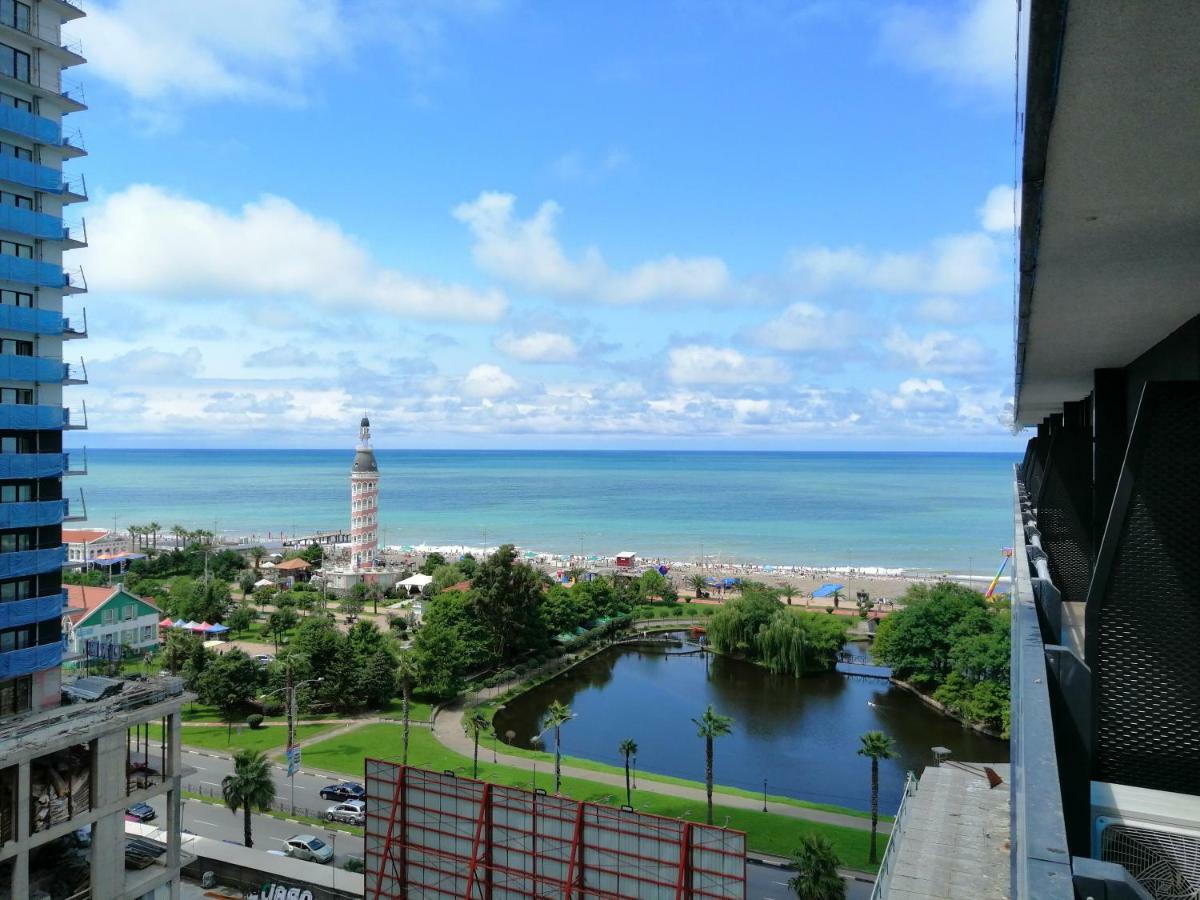 Orbi City Towers Batumi Esterno foto